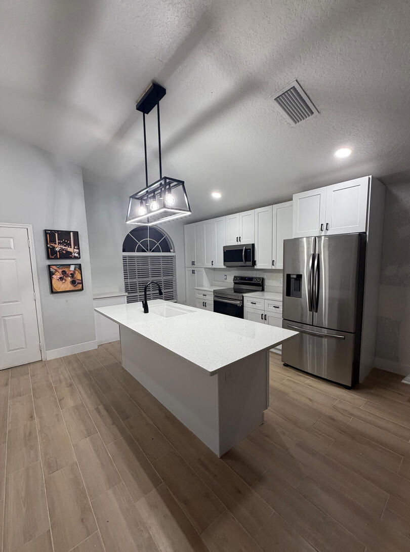Kitchen cabinets